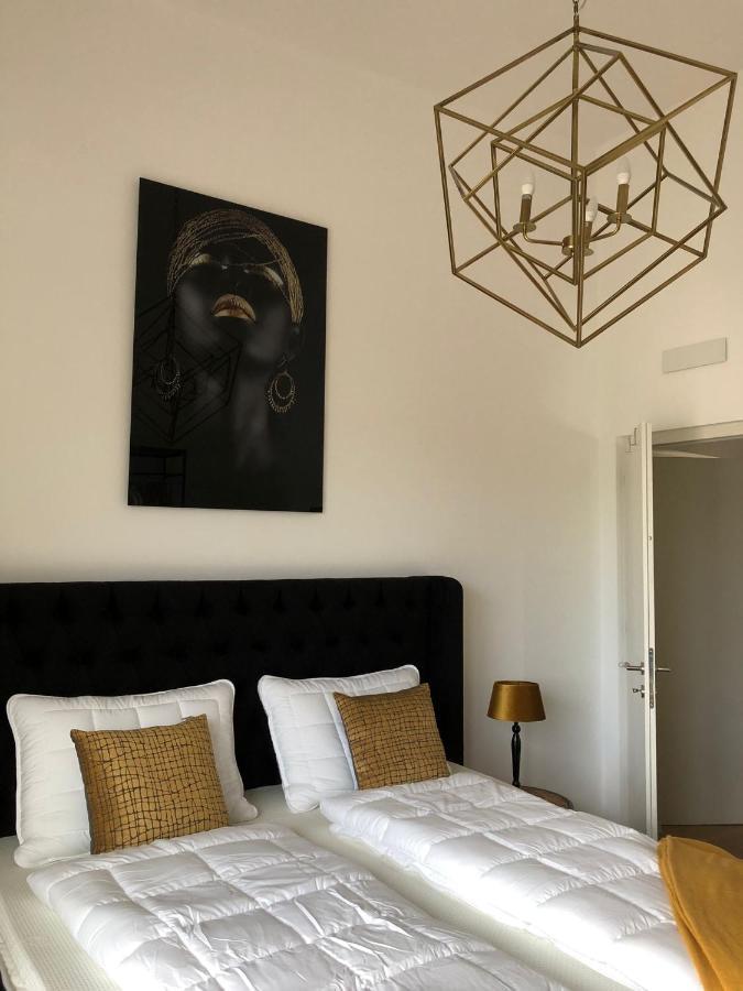 Ferienwohnung Laveno-Mombello Esterno foto