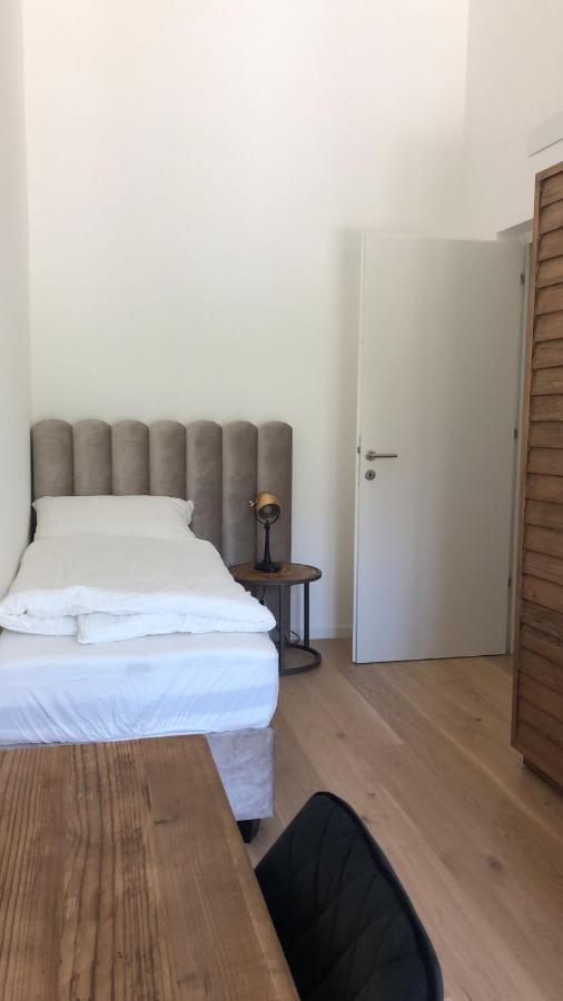 Ferienwohnung Laveno-Mombello Esterno foto